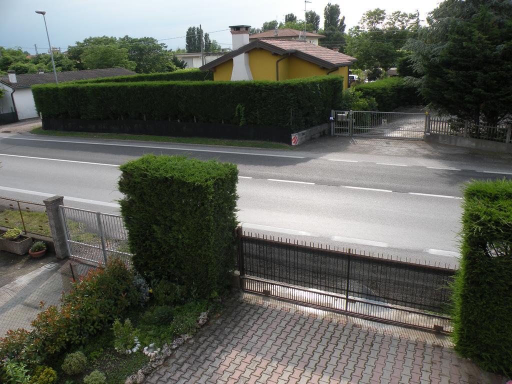 Casa Oriana Villa Rosolina Exteriör bild
